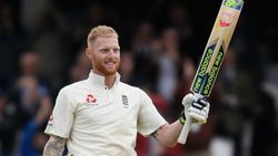 இதை விட வேற என்னங்க வேண்டும்.. ரொம்ப உணர்ச்சிவசப்படறாரே பென் ஸ்டோக்ஸ்