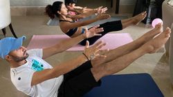 மூச்சை எவ்வளவு நேரம்யா பிடிச்சு வைப்பீங்க... ஹர்பஜன்சிங்கை கலாய்த்த துவக்க வீரர்