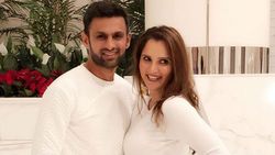 5 மாசமா இந்தியாவில் இருக்கும் குடும்பத்தை பார்க்கலை.. சிறப்பு அனுமதி வாங்கிய பாக். கிரிக்கெட் வீரர்!