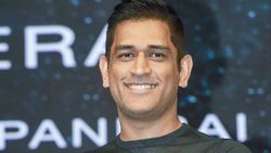 கொரோனா வைரஸ் போற வரைக்கும் அதை மட்டும் செய்யவே மாட்டேன்.. தோனி திட்டவட்ட முடிவு.. குவியும் வரவேற்பு!