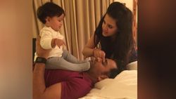 10வது ஆண்டு திருமண நாள் கொண்டாட்டம்... காதலை உணர்ந்த தருணம்... சாக்ஷியின் மெசேஜ்