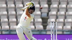 இன்னும் ஒரு நாள் தான் இருக்கு வெ.இண்டீஸ்.. உஷாரான இங்கிலாந்து.. பரபரப்பான கட்டத்தில் முதல் டெஸ்ட்!