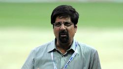 கொஞ்சம் கஷ்டம் தான்.. கங்குலியை விட தோனி தான் நல்ல கேப்டன்.. ஏன்னா.. முன்னாள் வீரர் ஸ்ரீகாந்த்