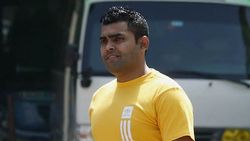 ஒரே குற்றச்சாட்டு.. எனக்கு மட்டும் 3 ஆண்டு தடையா? கேள்வி கேட்கும் உமர் அக்மல்