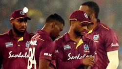 சும்மா விடற மாதிரி இல்ல... பந்தை ஷைன் செய்யறதுக்கு வேற திட்டம் வச்சிருக்கோம்... கெமர் ரோச்