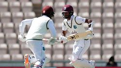 செம டெக்னிக்.. 114 ரன்.. இங்கிலாந்து அணியை கதிகலங்க வைத்த 3 வெ.இண்டீஸ் வீரர்கள்!