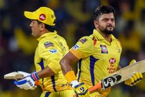 ரெய்னா ஓய்வை அறிவிச்சது கூட பரவாயில்லை.. ஆனா இதை தாங்கவே முடியலை.. கண்ணீர் விடும் சிஎஸ்கே ரசிகர்கள்!