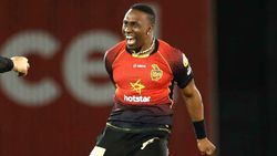 எந்த வீரரும் செய்யாத மாபெரும் உலக சாதனை.. டி20யில் வரலாறு படைத்த சிஎஸ்கே வீரர் பிராவோ