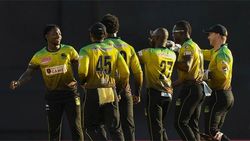 இதுக்கு பேசாம நாங்க டெஸ்ட் மேட்ச்சே பாத்துக்குறோம்.. ரசிகர்களை கடுப்பேற்றிய டி20 போட்டி!