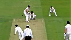 யப்பா பாபர்.. நீதான்பா டீமை காப்பாத்தணும்.. பந்தாடிய இங்கிலாந்து.. மழையால் தப்பித்த பாகிஸ்தான்!