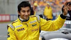 இந்தியாவின் முதல் பார்முலா 1 வீரர்.. தமிழ்நாட்டுக்கும், இந்தியாவுக்கும் கிடைத்த பெருமை!