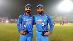 முதலிடத்தை விட்டுத் தர மாட்டோம்.. கெட்டியாக பிடித்துக் கொண்ட இந்திய வீரர்கள்