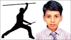 சிலம்பத்தில் தங்கம் வென்ற 10 வயது மதுரை மாணவன் அதீஸ் ராமுக்கு அசத்தல் விருது!