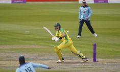 303 ரன் டார்கெட்.. 73க்கு 5 விக்கெட் காலி.. விடாமல் போராடி வென்ற ஆஸி.. காப்பாற்றிய மெகா கூட்டணி!