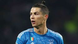 101 கோல்.. புதிய உச்சம் தொட்ட ரொனால்டோ.. ஒரே மேட்ச்சில் 2 கோல்கள் அடித்து அதிரடி!