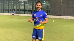 கொரோனா வைரசிலிருந்து எஸ்கேப்... அடுத்ததா எதிரணிகளை ஒருகை பாக்க வேண்டியதுதான்