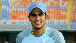 சுப்மன் கில் நல்லா பாடுவாரு... கேகேஆர் அணி வீரர்களை உற்சாகப்படுத்திய குவிஸ், பாடல்கள்