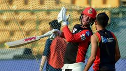 இப்படி ஒரு ஐபிஎல் தேவையே இல்லை.. தோனி மட்டுமல்ல.. இவர்களுக்கும் பாதிப்பு.. யார் பதில் சொல்வது?