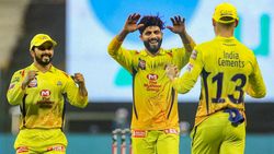 10 வீரர்கள் போதுமா? நேற்று சிஎஸ்கேவையும் சேர்த்து குழப்பிய தோனி.. இந்த முடிவுதான் சந்தேகம் தருகிறது!