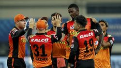 இப்ப என்ன பண்ணுவீங்க? போட்டியை மாற்றிய அந்த ஓவர்.. முதல் போட்டியிலேயே முத்திரை பதித்த வீரர்!