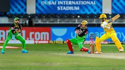 சின்னப் பையன்.. அவரை சமாளிக்க முடியலை.. சிஎஸ்கே வெற்றி.. திட்டம் போட்டு ஏமாந்த கோலி!