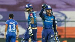 நண்பன் ரோஹித் டீம் ஜெயிக்க உதவிய தவான்.. டி காக், சூர்யகுமார் அரைசதம்... மும்பை அபார வெற்றி!