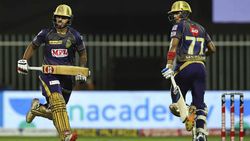 மாமனாருக்காக.. கிரிக்கெட் வீரர் செய்த செயல்.. போட்டிக்கு நடுவே நடந்த உணர்ச்சிகரமான சம்பவம்!