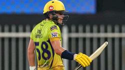 அவமானம்.. அழுத்தம்.. சத்தமே இல்லாமல் நிகழ்ந்த வரலாற்று சாதனை.. சிஎஸ்கே ஜோடி!