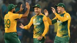 தலையிட்ட அரசு.. ஐசிசி விதியை மீறிய தென்னாப்பிரிக்க அணி.. மொத்தமாக கிரிக்கெட் ஆட தடை விதிக்கப்படுமா?