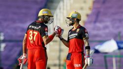 கண்டுக்கவே இல்லை.. ஒவ்வொரு மேட்சிலும் கோலிக்காக பாடுபட்டதெல்லாம் வீண்.. உறைந்து போன இளம் வீரர்