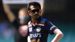 ஜடேஜா அந்த விஷயத்தில் மாறுபட்டிருந்தால்.. எனக்கு அணியில் வாய்ப்பு கிடைத்திருக்கும்.. சாஹலின் ட்ரிக்!