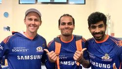 தட்டி தட்டி கேட்ச் பிடித்த ராகுல் சஹர்... ரசிகர்களை குஷிபடுத்திய தரமான சம்பவம்