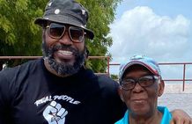 உண்மையான கிறிஸ் கெயில்... தன்னுடைய தந்தையின் பிறந்தநாளில் உண்மையை போட்டுடைத்த கெயில்!