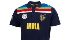 இது சச்சின் போட்ட ஜெர்சி ஆச்சே.. வைரல் ஆன இந்திய அணியின் புதிய ஜெர்சி.. கோலி எப்படி இருக்காரு?