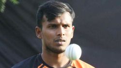 பும்ரா, ரபாடா வரிசையில் இடம் பிடித்த தமிழக வீரர்.. இவருக்கா இந்திய அணியில் இடமில்லை?