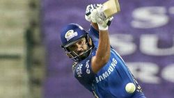 மிரள வைக்கும் ஐபிஎல் ரெக்கார்டு.. இது மட்டும் நடந்தால் ரோஹித் சர்மாவை யாராலும் தொட முடியாது!