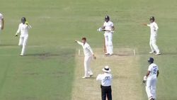 அவுட் கேட்டா கொடுத்துருவீங்களா? அதிர்ந்து போன இந்திய வீரர்.. பயிற்சி போட்டியில் நடந்த பரபர சம்பவம்!