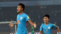 ஈஸ்ட் பெங்கால் அணியின் கனவை தகர்த்த ஜீக்சன் சிங்... இறுதி நேர கோலால் சமன் ஆன போட்டி