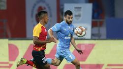 புது டீம்தான்.. அதுக்காக இப்படியா ஆடுவீங்க? மும்பை அணியிடம் சரண்டர் ஆன ஈஸ்ட் பெங்கால்!