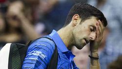 கொரோனாவை மதிக்காத உலகின் நம்பர் 1 டென்னிஸ் வீரர்.. திட்டித் தீர்த்த ரசிகர்கள்!