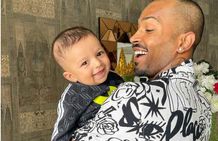 குரங்கு பாட்டுக்கு சிரிக்கறாங்களாம்... தந்தை -மகன் அலம்பலை பாருங்க!