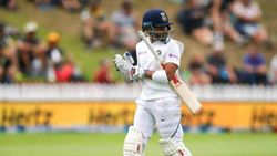 திறமை இருந்தும் வேண்டாம்.. இளம் வீரரை தூக்கி எறிந்த கோலி.. யாருக்காக இப்படி? அதிர வைக்கும் அரசியல்!