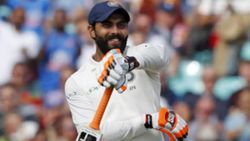 அவசர அவசரமாக.. பாதியில் வெளியேறிய ஜடேஜா.. கோபமாக சென்று புகார் செய்த ஆஸி. கேப்டன்.. என்ன நடந்தது?