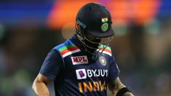 எத்தனை தடவை தான் சொல்றது.. எதற்கும் பணியாத கோலி.. சாட்டையை சுழற்றிய ஐசிசி!