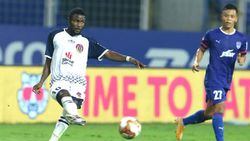 எதிர்பார்க்காத ட்விஸ்ட்.. மண்ணைக் கவ்விய பெங்களூரு.. ஈஸ்ட் பெங்கால் மாஸ் வெற்றி!