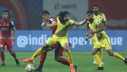 யாரும் கோல் அடிக்கவில்லை.. டிராவில் முடிந்த போட்டி.. ஹைதராபாத் - ஜாம்ஷெட்பூர் ஏமாற்றம்!