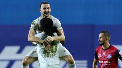 மூன்று கோல் அடித்து தெறிக்கவிட்ட கேரளா.. போராடி தோற்ற ஜாம்ஷெட்பூர்!