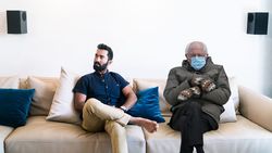 யாரு வந்து இருக்காருன்னு பாருங்க.. திடீரென மீம் கிரியேட்டராக மாறிய தினேஷ் கார்த்திக்.. வைரல் போட்டோ!