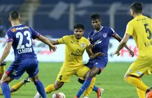 முன்னாள் சாம்பியனின் பொறுமையை சோதித்த மும்பை சிட்டி... 3க்கு 1 கோல் கணக்கில் வெற்றி!