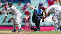 தண்ணீர் குடிக்க கூட முடியவில்லை.. காயமடைந்த கையோடு போராடிய பண்ட்.. களத்தில் நடந்த அந்த சம்பவம்!